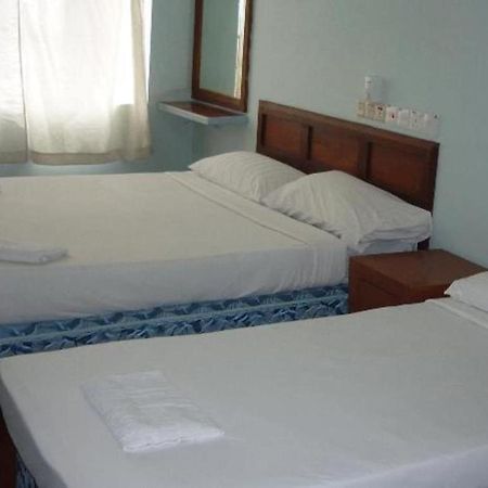 J &J Hotel Kota Kinabalu Ngoại thất bức ảnh